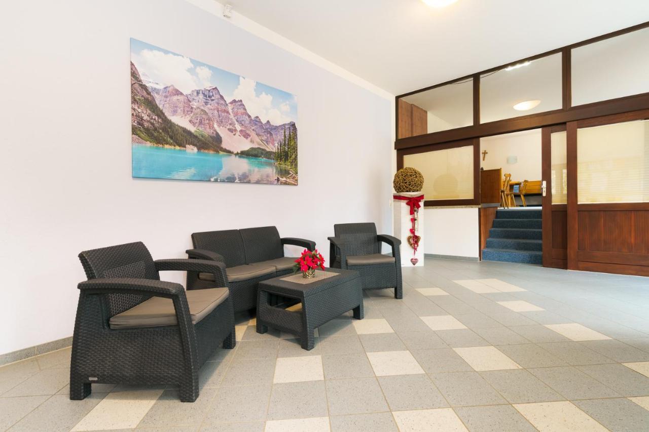 Appartement Grubhof Castle Flat For Families à Sankt Martin bei Lofer Extérieur photo